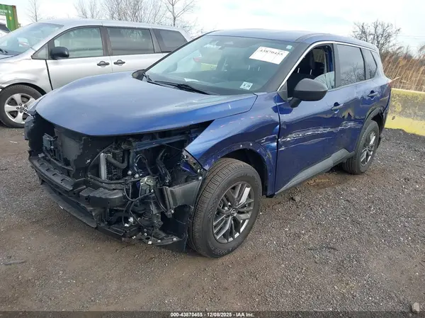 5N1BT3AA0PC775105 2023 NISSAN ROGUE - Image 2