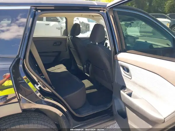 5N1BT3AA0PC797623 2023 NISSAN ROGUE - Image 8
