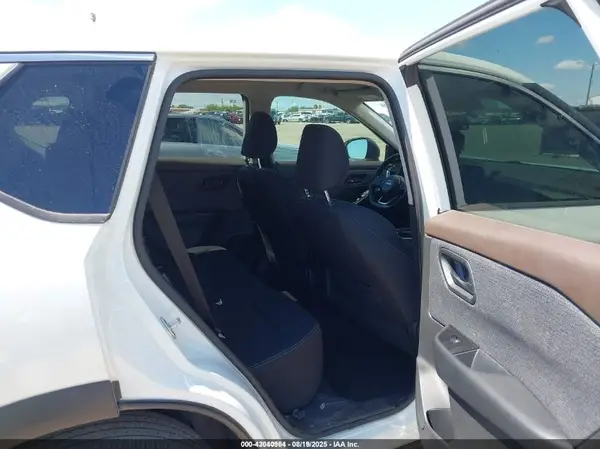 5N1BT3AA0PC803002 2023 NISSAN ROGUE - Image 8