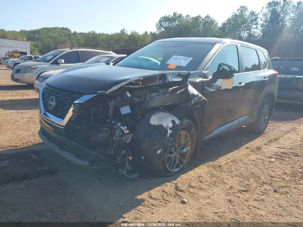 5N1BT3AA1PC881076 2023 NISSAN ROGUE - Image 2