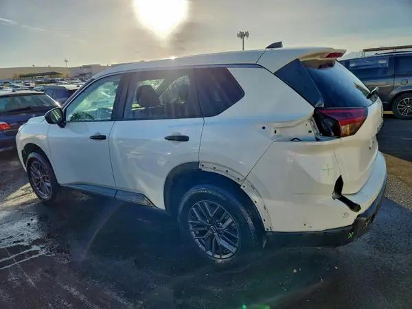 5N1BT3AA1RC683083 2024 NISSAN ROGUE - Image 2