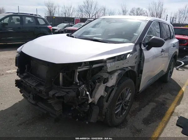 5N1BT3AA1RC711111 2024 NISSAN ROGUE - Image 2