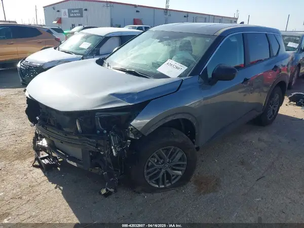 5N1BT3AA2PC763702 2023 NISSAN ROGUE - Image 2