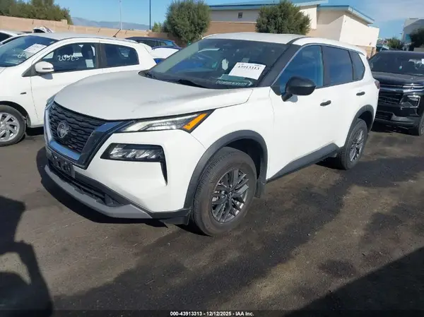 5N1BT3AA2PC769080 2023 NISSAN ROGUE - Image 2
