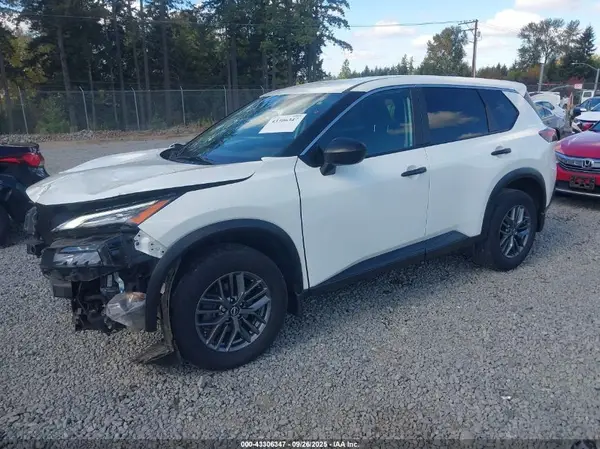 5N1BT3AA2PC941060 2023 NISSAN ROGUE - Image 2