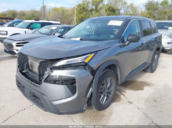 5N1BT3AA2RC676918 2024 NISSAN ROGUE - Image 2