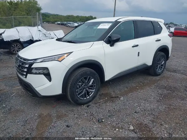 5N1BT3AA2TC693726 2026 NISSAN ROGUE - Image 2