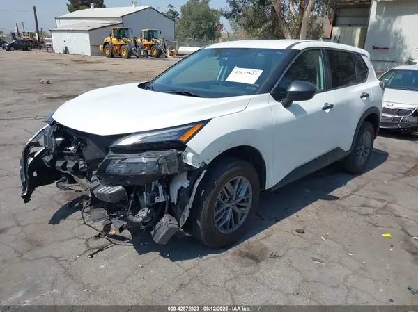5N1BT3AA3PC944467 2023 NISSAN ROGUE - Image 2