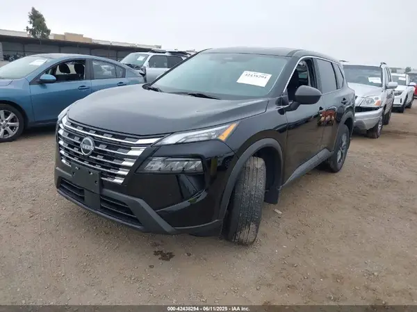 5N1BT3AA3RC689225 2024 NISSAN ROGUE - Image 2