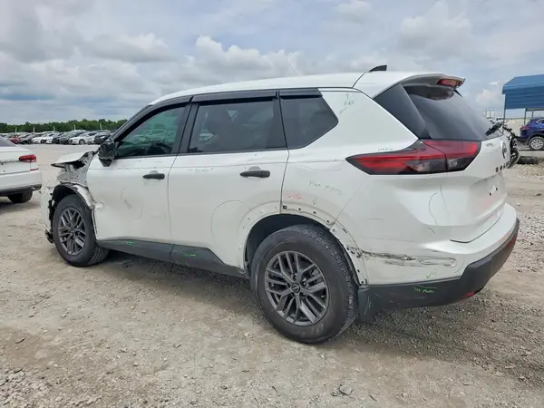 5N1BT3AA3RC743428 2024 NISSAN ROGUE - Image 2