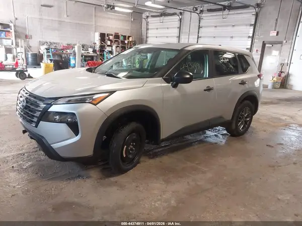 5N1BT3AA3RC753375 2024 NISSAN ROGUE - Image 2