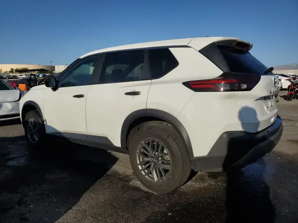 5N1BT3AA4PC802015 2023 NISSAN ROGUE - Image 2
