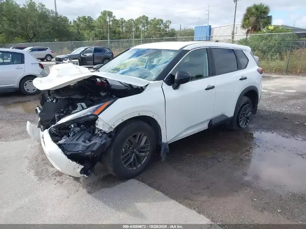 5N1BT3AA4PC877460 2023 NISSAN ROGUE - Image 2
