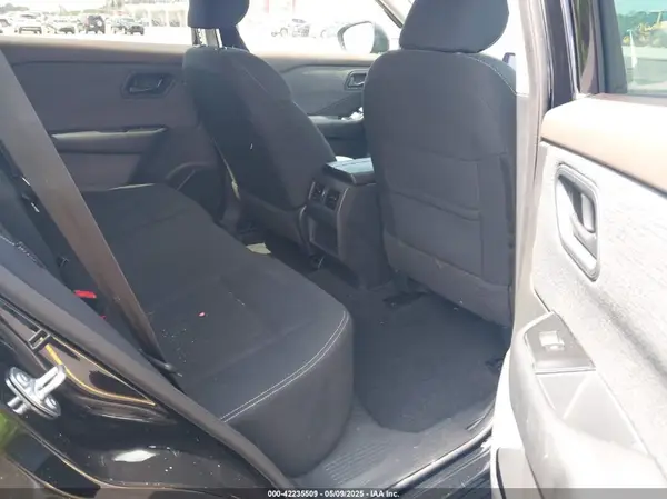 5N1BT3AA4PC877801 2023 NISSAN ROGUE - Image 8