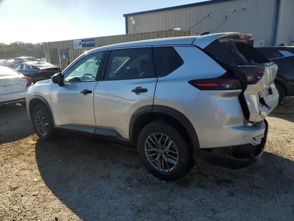 5N1BT3AA4RC711765 2024 NISSAN ROGUE - Image 2