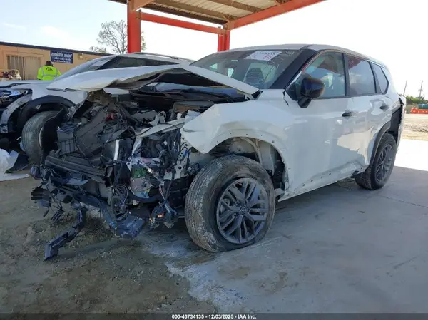 5N1BT3AA4SC782647 2025 NISSAN ROGUE - Image 2