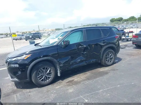 5N1BT3AA5PC761314 2023 NISSAN ROGUE - Image 2