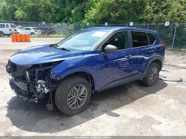 5N1BT3AA5PC815629 2023 NISSAN ROGUE - Image 2