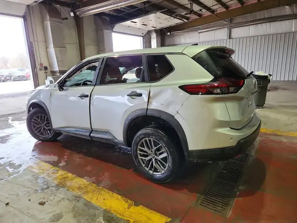5N1BT3AA5RC673950 2024 NISSAN ROGUE - Image 2