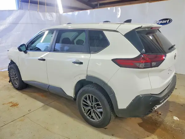 5N1BT3AA6NC716475 2022 NISSAN ROGUE - Image 2