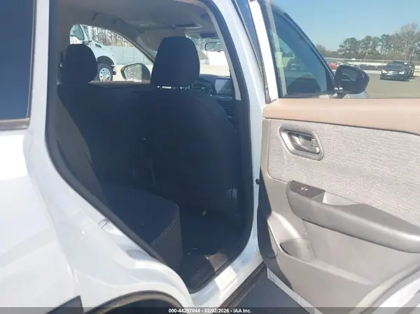 5N1BT3AA6PC928358 2023 NISSAN ROGUE - Image 8