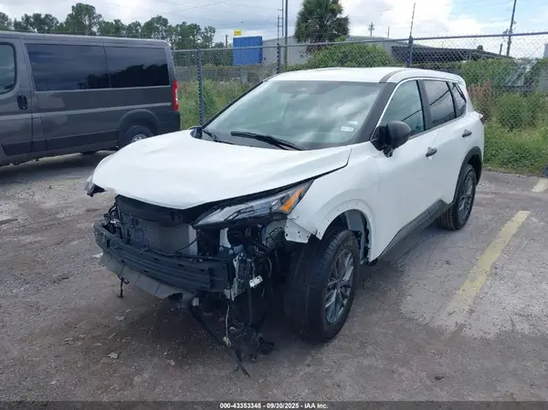 5N1BT3AA7PC792287 2023 NISSAN ROGUE - Image 2