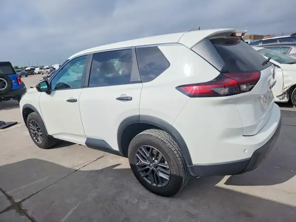 5N1BT3AA7RC710688 2024 NISSAN ROGUE - Image 2
