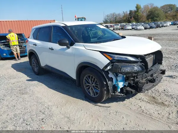 5N1BT3AA7RC727443 2024 NISSAN ROGUE - Image 1