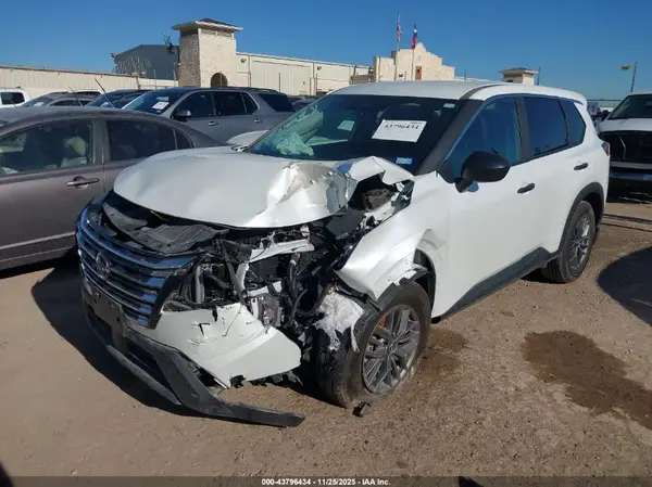5N1BT3AA7RC740368 2024 NISSAN ROGUE - Image 2