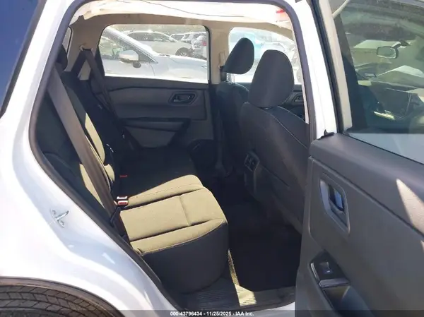 5N1BT3AA7RC740368 2024 NISSAN ROGUE - Image 8