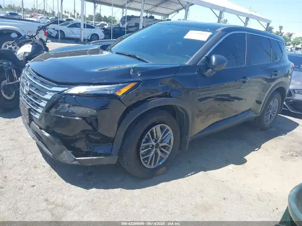 5N1BT3AA7SC772324 2025 NISSAN ROGUE - Image 2