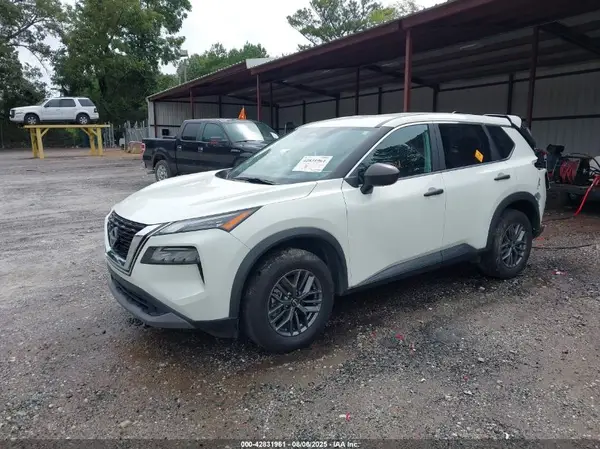5N1BT3AA8PC798129 2023 NISSAN ROGUE - Image 2