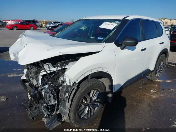 5N1BT3AA8PC811834 2023 NISSAN ROGUE - Image 2