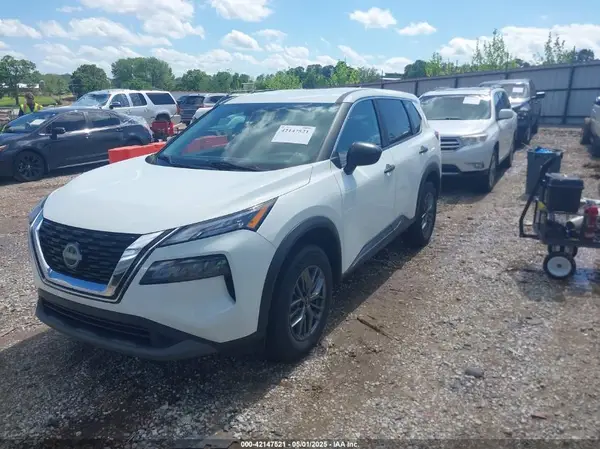 5N1BT3AA8PC855977 2023 NISSAN ROGUE - Image 2