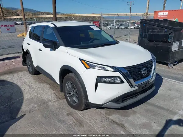 5N1BT3AA8PC930807 2023 NISSAN ROGUE - Image 1