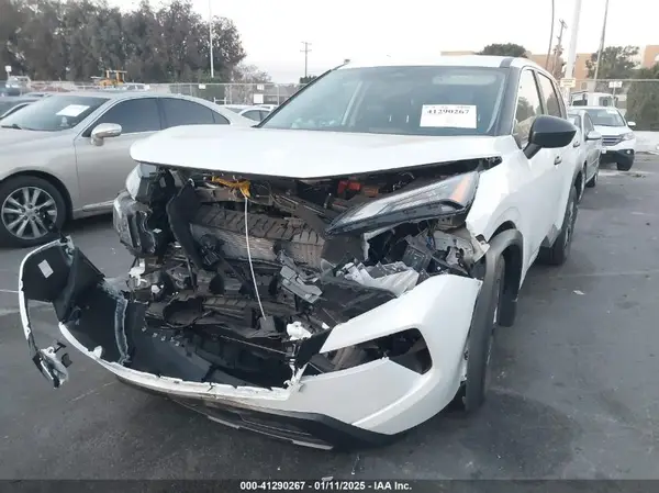5N1BT3AA8RC688362 2024 NISSAN ROGUE - Image 2