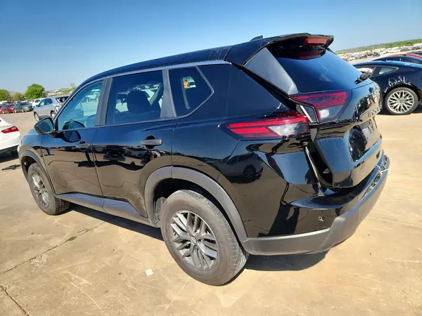 5N1BT3AA8RC693044 2024 NISSAN ROGUE - Image 2