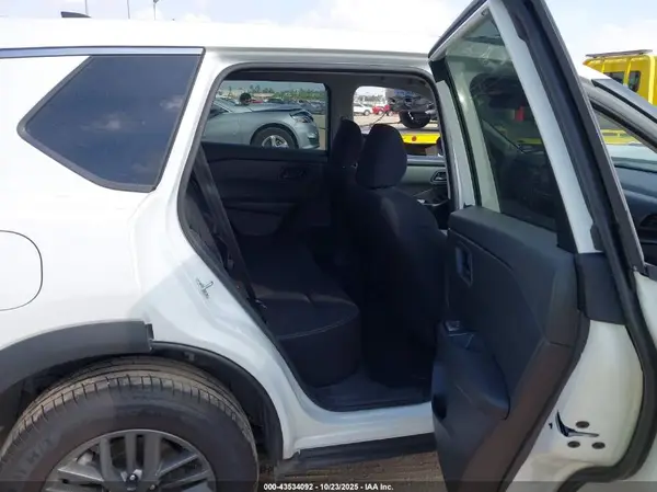 5N1BT3AA8RC709680 2024 NISSAN ROGUE - Image 8