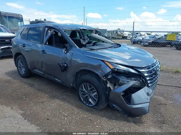 5N1BT3AA8SC672278 2025 NISSAN ROGUE - Image 1