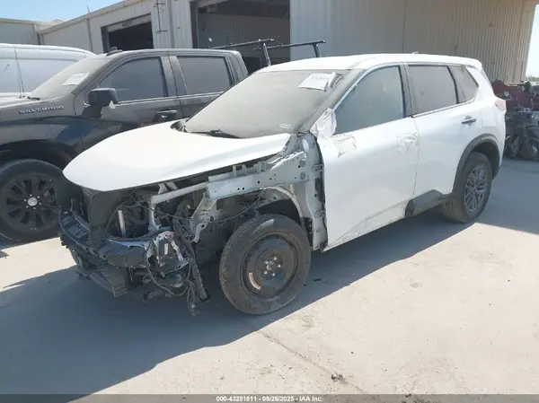 5N1BT3AA8SC794350 2025 NISSAN ROGUE - Image 2