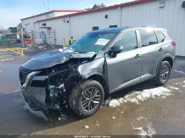 5N1BT3AA9PC894013 2023 NISSAN ROGUE - Image 2