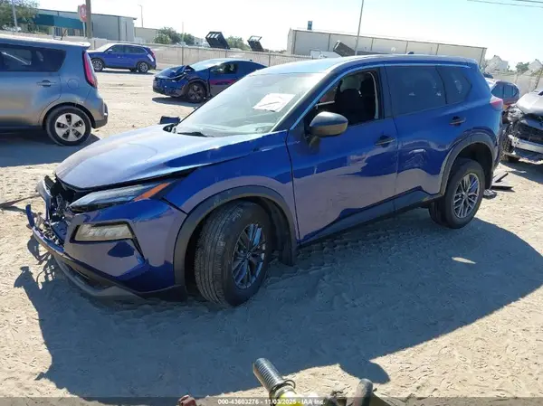 5N1BT3AA9PC943629 2023 NISSAN ROGUE - Image 2