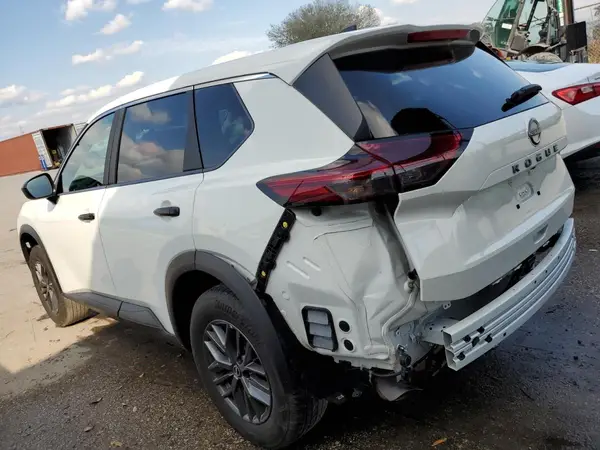 5N1BT3AA9RC683008 2024 NISSAN ROGUE - Image 2