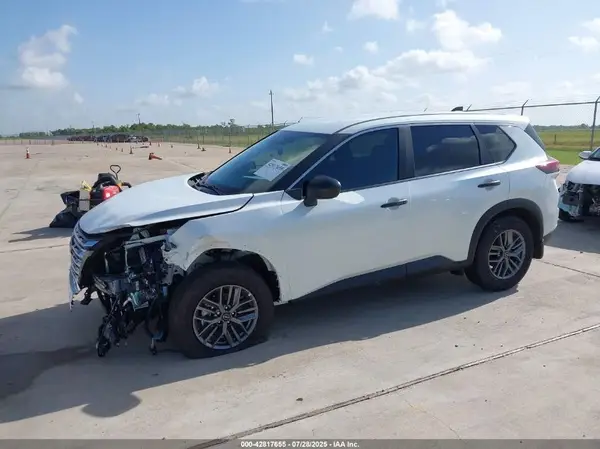 5N1BT3AA9SC835889 2025 NISSAN ROGUE - Image 2
