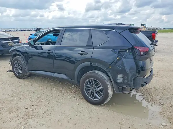 5N1BT3AAXPC761213 2023 NISSAN ROGUE - Image 2