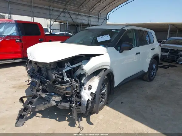5N1BT3AAXPC812807 2023 NISSAN ROGUE - Image 2