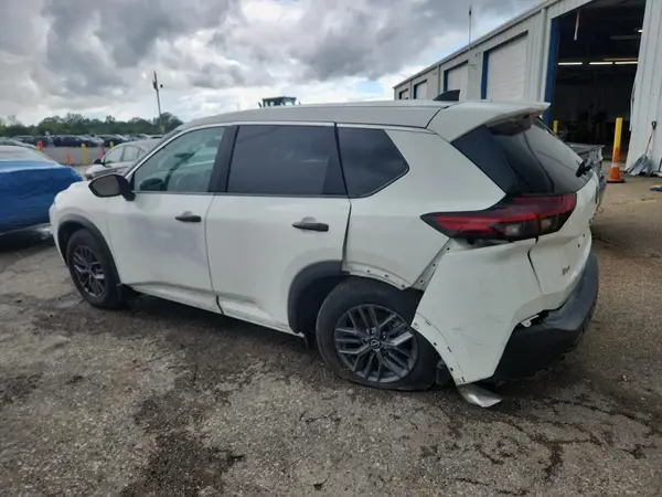 5N1BT3AAXPC823693 2023 NISSAN ROGUE - Image 2