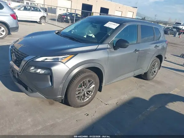 5N1BT3AAXPC876815 2023 NISSAN ROGUE - Image 2