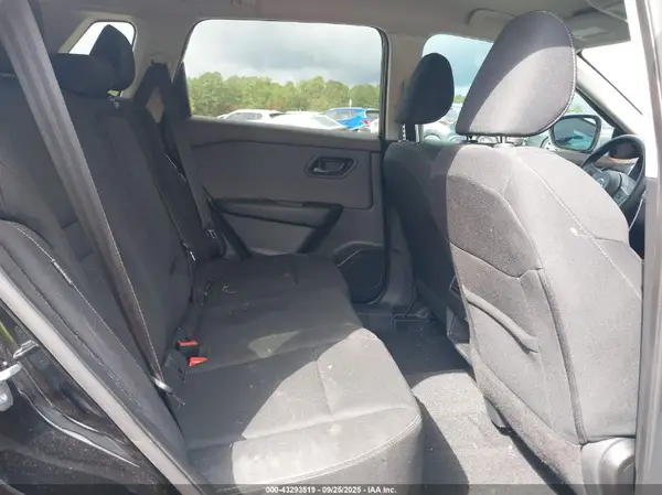 5N1BT3AAXPC935460 2023 NISSAN ROGUE - Image 8