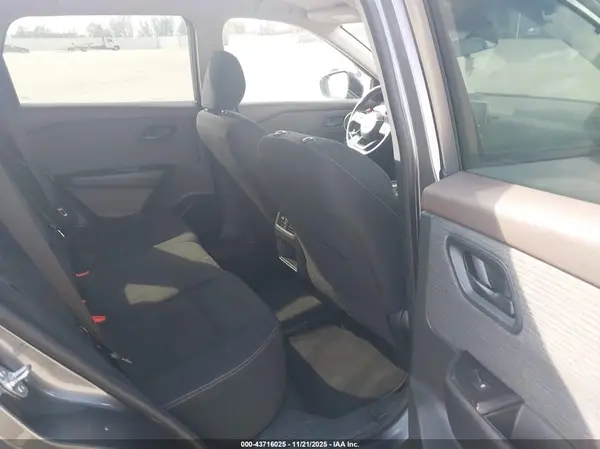 5N1BT3AAXPC944823 2023 NISSAN ROGUE - Image 8